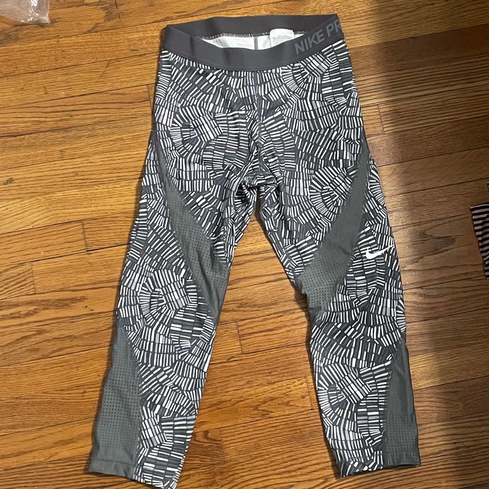 Nike leggings